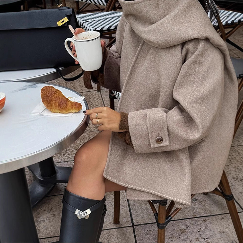 Damens avslappnad och stilren övergångsjacka Mirla-Eva Jonsson