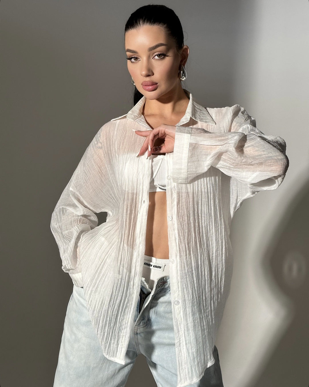 Damens avslappnad skjortblus med oversized passform och knapprar detaljer Eva Jonsson-Eva Jonsson