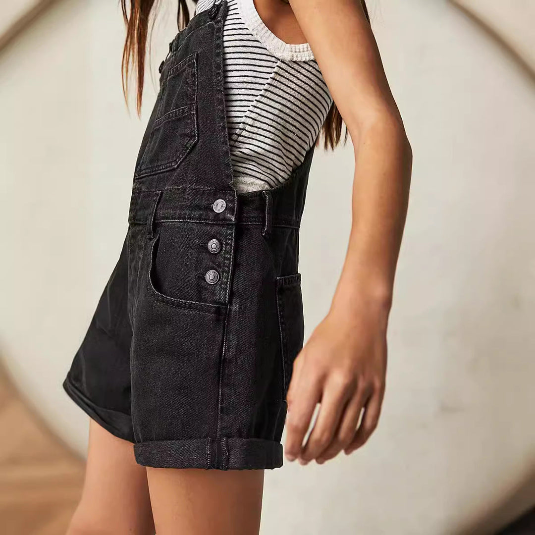 Damens avslappnade denim hängshorts med funktionella fickor och justerbara remmar Mirla-Eva Jonsson