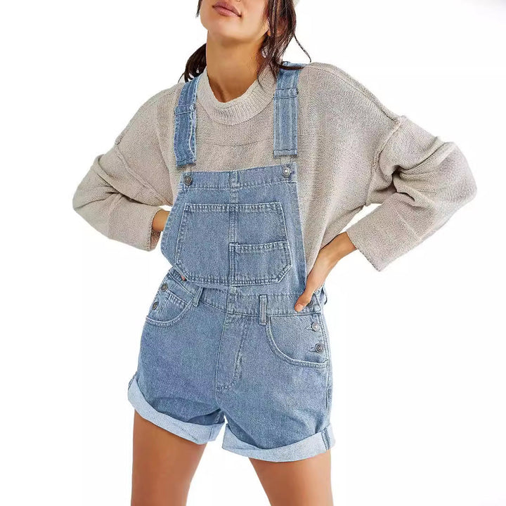 Damens avslappnade denim hängshorts med funktionella fickor och justerbara remmar Mirla-Eva Jonsson