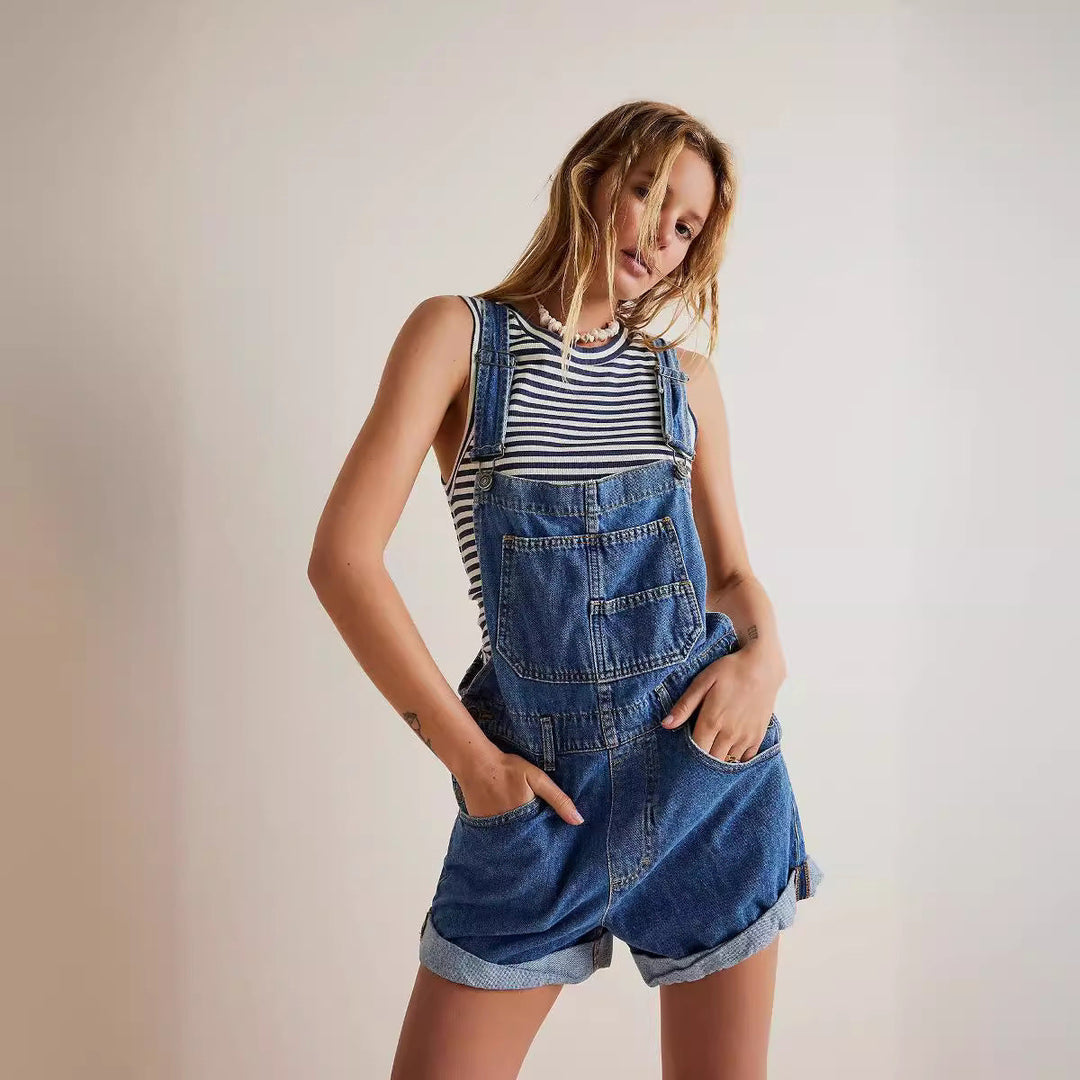 Damens avslappnade denim hängshorts med funktionella fickor och justerbara remmar Mirla-Eva Jonsson