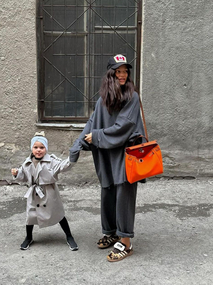 Damens avslappnade hoodie- och joggerset med trendig oversized passform-Eva Jonsson