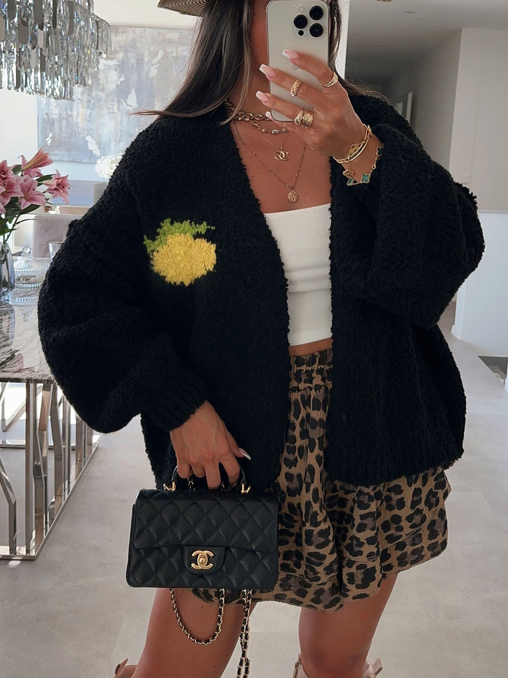 Damens cardigan med glad ananas motiv och oversized snitt Mirla-Eva Jonsson