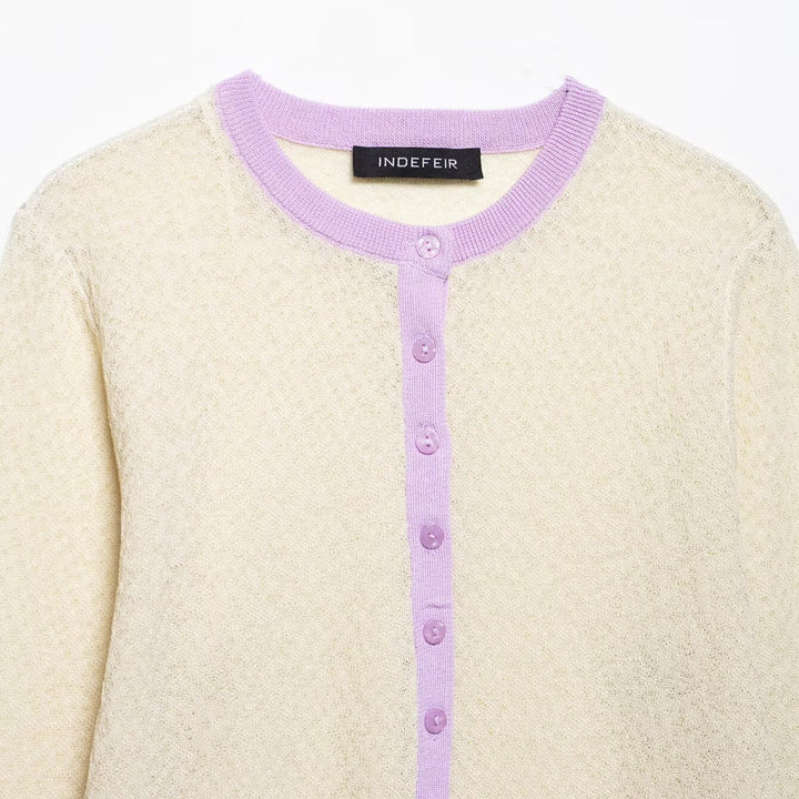 Damens cardigan med knäppning och elegant strukturell design Mirla-Eva Jonsson