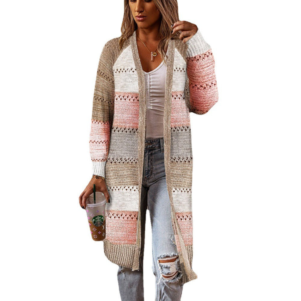 Damens cardigan med unik färgblockdesign och fina virkade mönster Mirla-Eva Jonsson