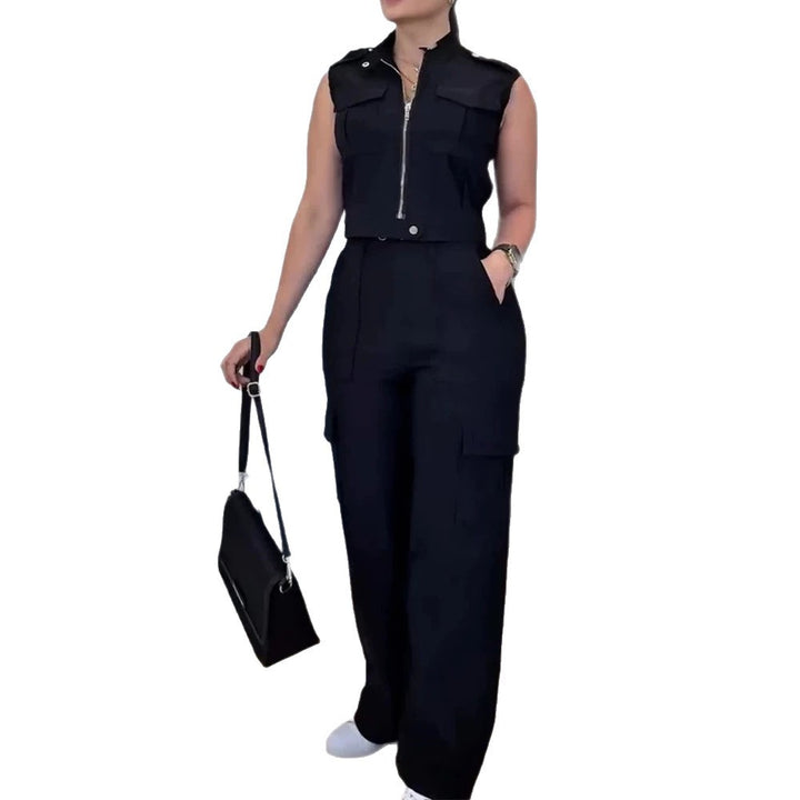 Damens cargo jumpsuit med kort topp och praktiska fickor Mirla-Eva Jonsson