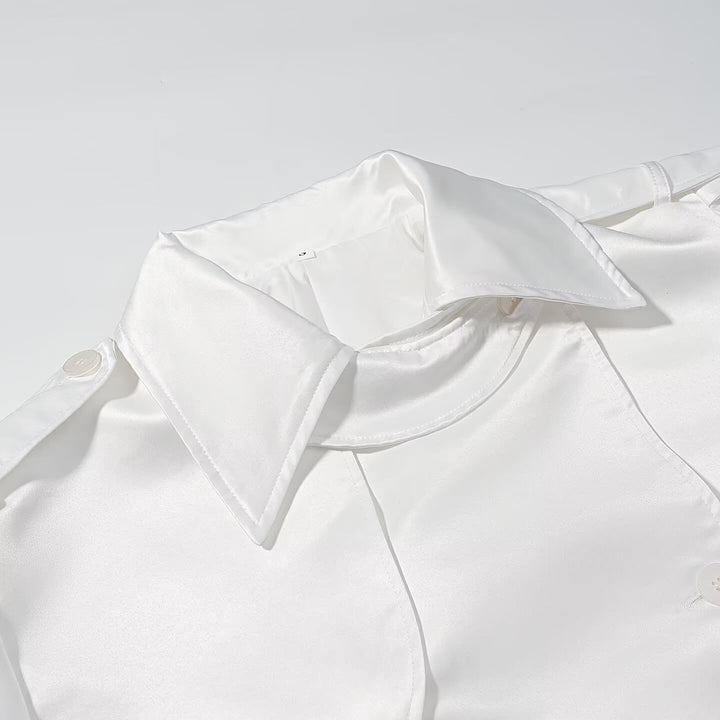 Damens elegant trenchcoat-jacka med detaljer Mirla-Eva Jonsson