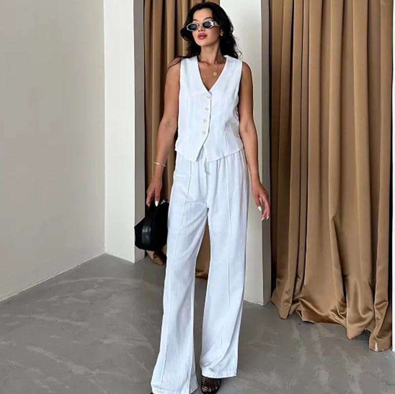 Damens elegant västset med elegant knapprad och fickor Mirla-Eva Jonsson