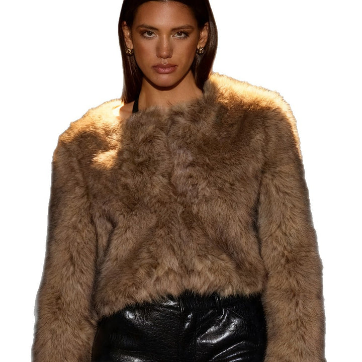 Damens faux fur jacka med lyxig finish och stilren skärning Mirla-Eva Jonsson