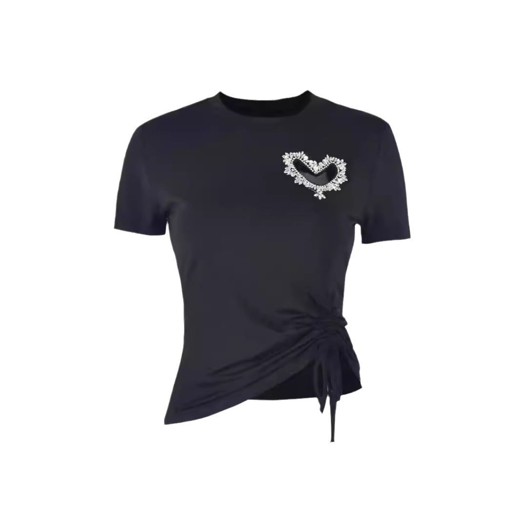 Damens figurnära T-shirt med hjärtutskärning och rynkning Mirla-Eva Jonsson