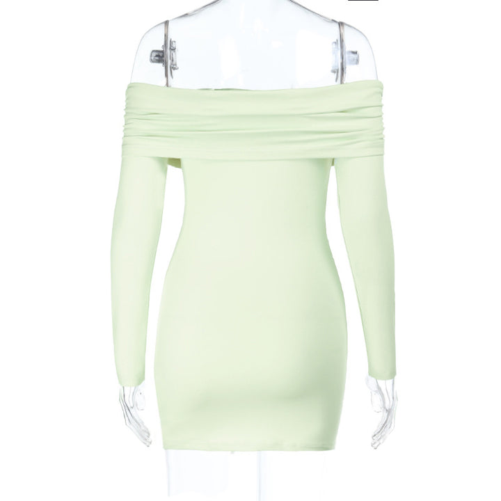 Damens figursydd Off-Shoulder Miniklänning med rynkning och elegant silhuett Mirla-Eva Jonsson