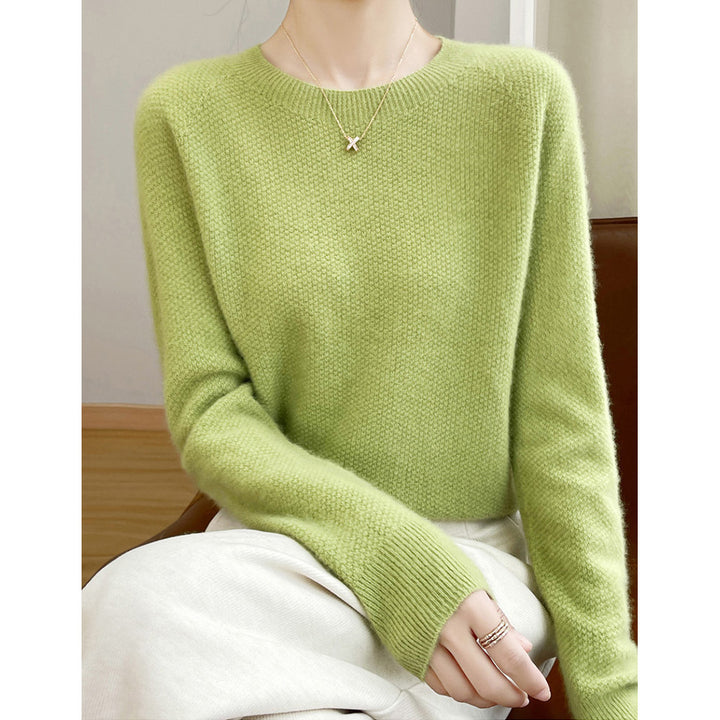 Damens finstickade pullover med en lös passform och elegant rund halsringning Mirla-Eva Jonsson