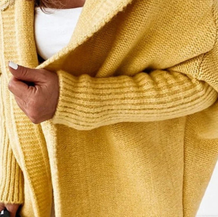 Damens grovstickad cardigan med breda slag och strukturerad design Eva Jonsson-Eva Jonsson