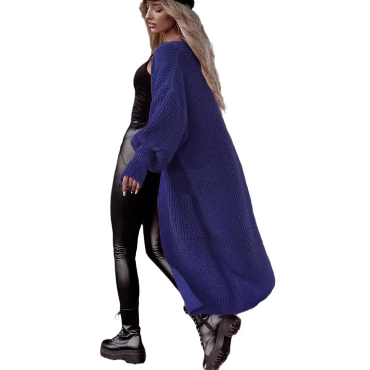Damens grovstickad kappa i avslappnad oversized stil med djupa fickor Eva Jonsson-Eva Jonsson