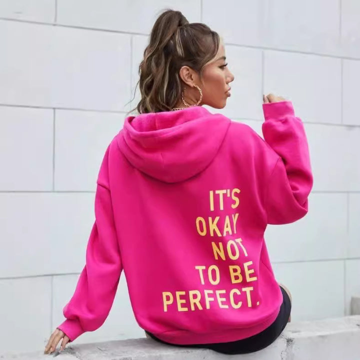 Damens hoodie med motiverande text och mysig foder Mirla-Eva Jonsson