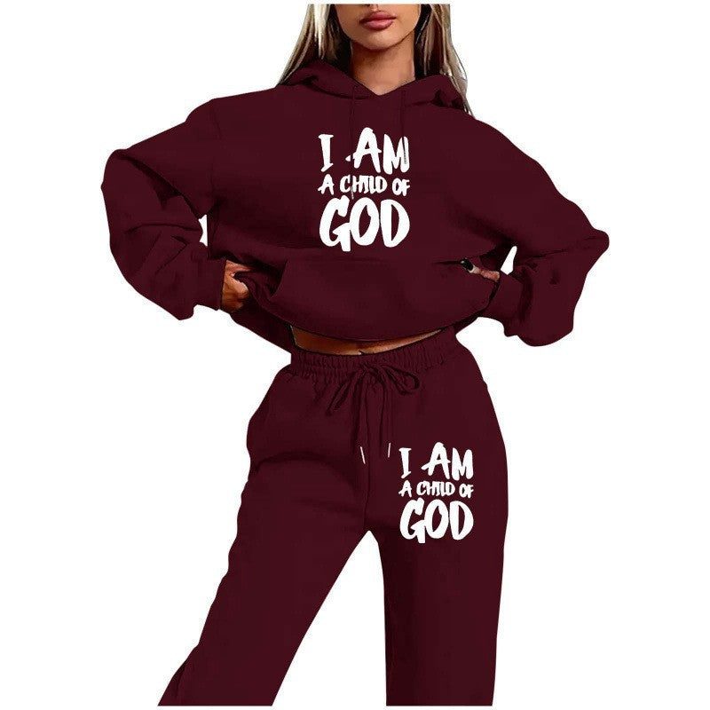 Damens hoodie sweatshirt med urbant tryck och bekväma byxor Mirla-Eva Jonsson