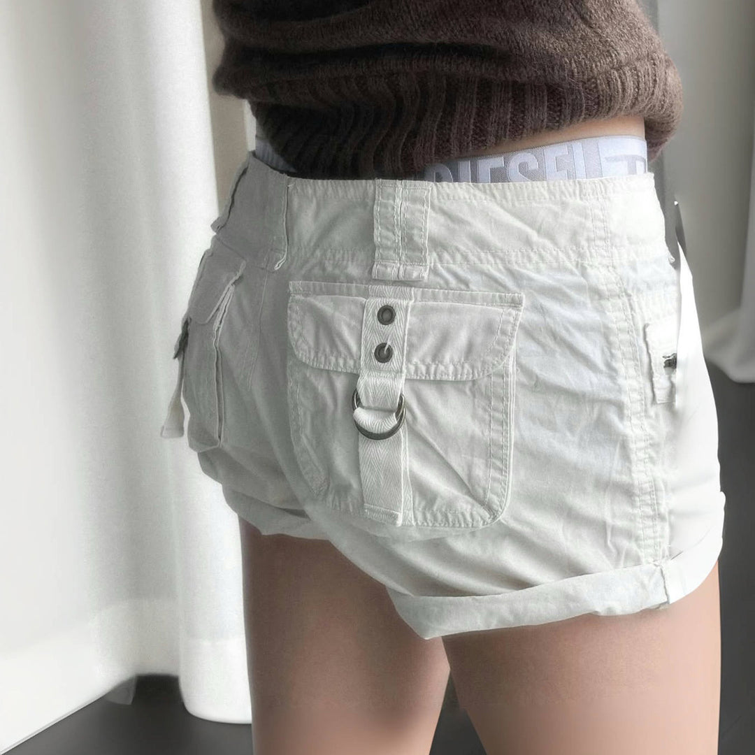 Damens lätta shorts med praktiska dragkedjefickor Mirla-Eva Jonsson