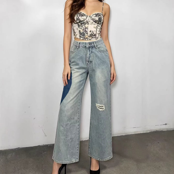 Damens löst snittade denimjeans med unika färgaccenter Mirla-Eva Jonsson