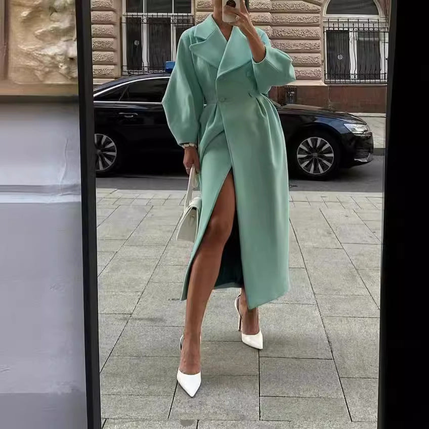 Damens maximal oversized mantel med axelaxlar och dubbelrad Mirla-Eva Jonsson