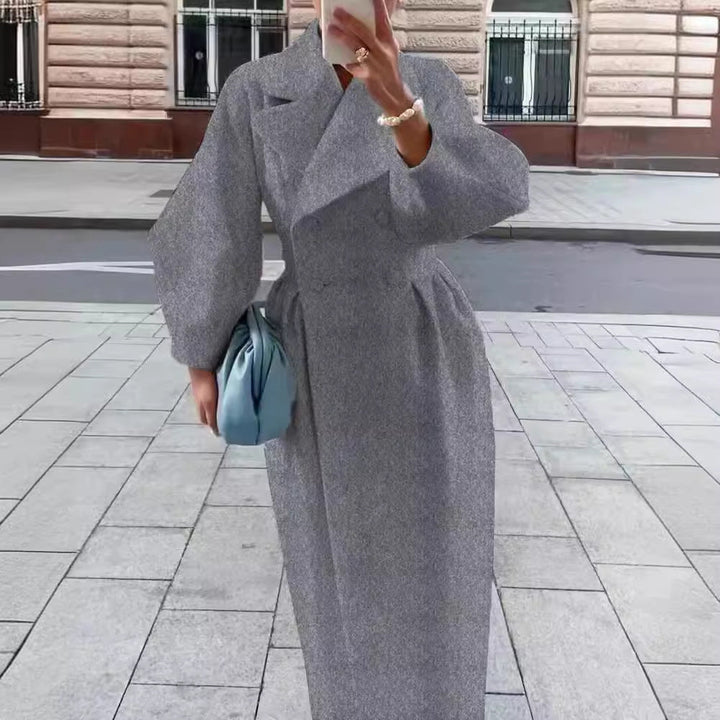 Damens maximal oversized mantel med axelaxlar och dubbelrad Mirla-Eva Jonsson