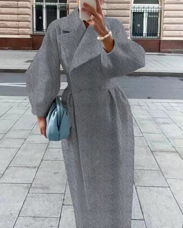Damens maximal oversized mantel med axelaxlar och dubbelrad Mirla-Eva Jonsson