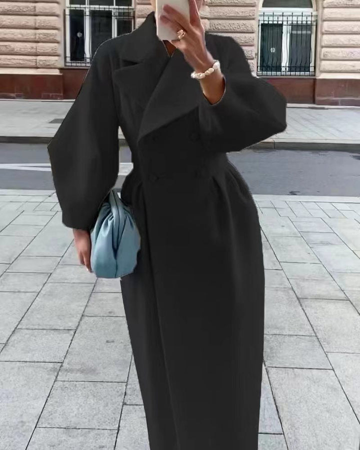 Damens maximal oversized mantel med axelaxlar och dubbelrad Mirla-Eva Jonsson