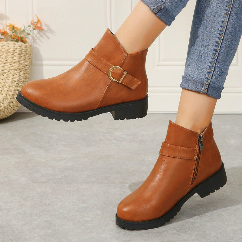 Damens moda stövletter med praktiska sidodragkedjor och dekorativ spänne Eva Jonsson-Eva Jonsson