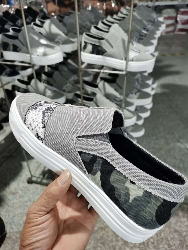 Damens mode Slip-On sneakers med mönstrad design Mirla-Eva Jonsson