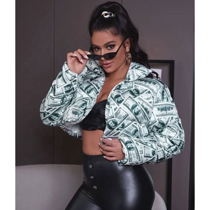 Damens moderiktad cropped quiltad jacka i dollar-design Mirla-Eva Jonsson