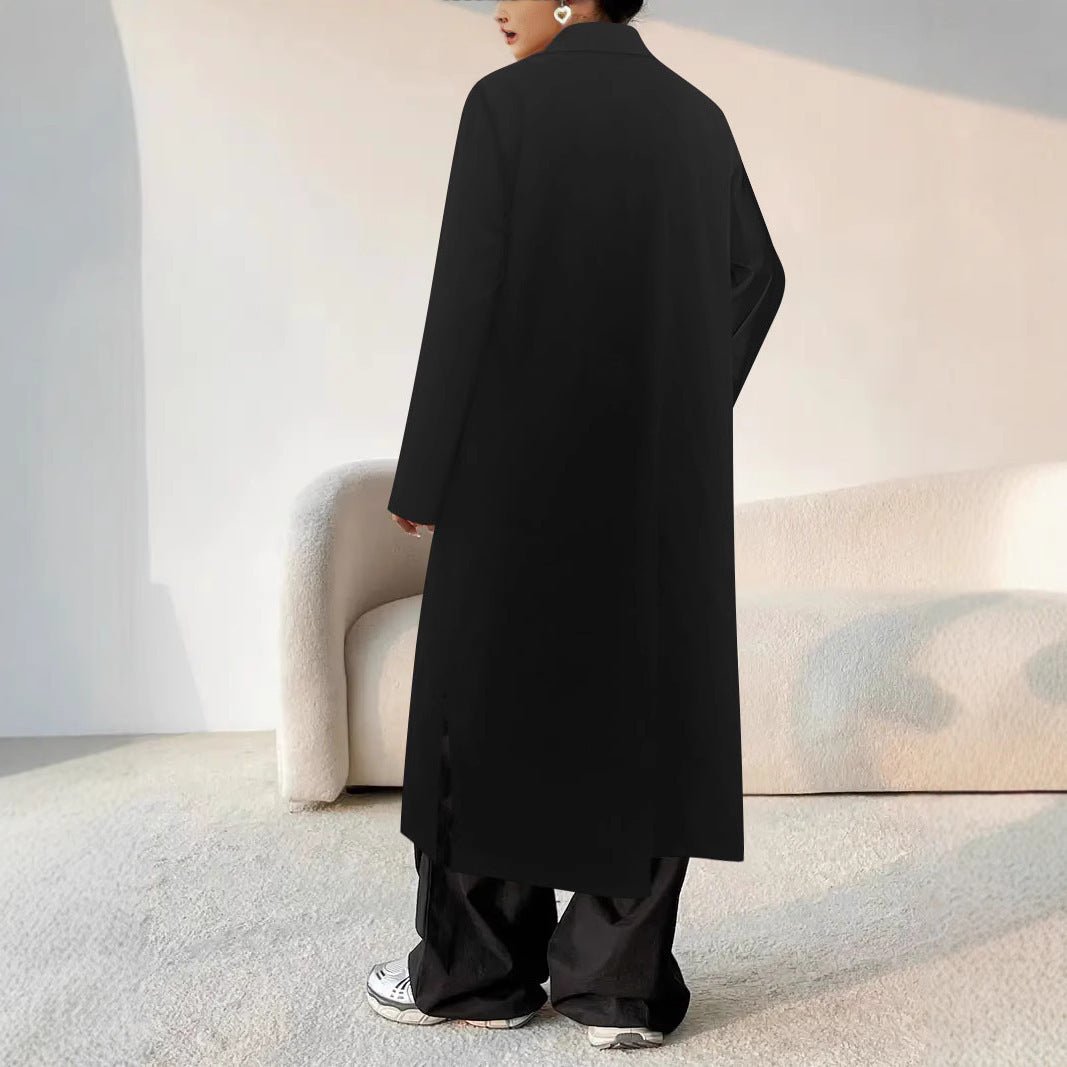 Damens oversized långblazer med funktionella fickdetaljer Mirla-Eva Jonsson