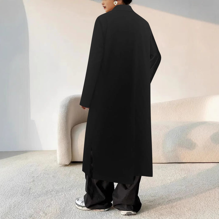 Damens oversized långblazer med funktionella fickdetaljer Mirla-Eva Jonsson
