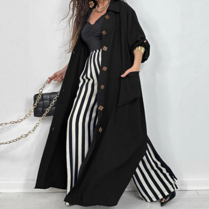 Damens oversized långblazer med funktionella fickdetaljer Mirla-Eva Jonsson