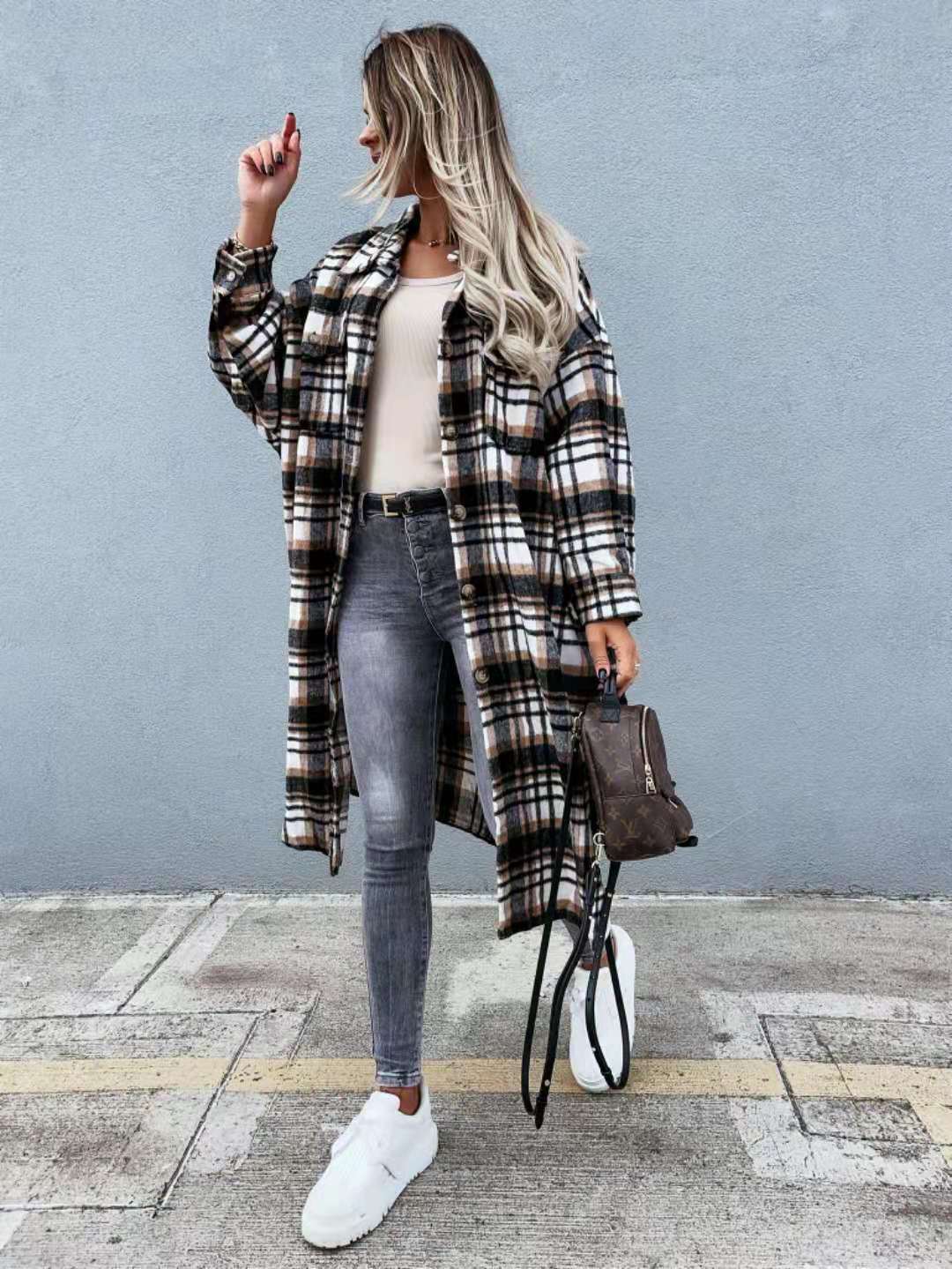 Damens oversized rutiga skjortblusjacka Mirla-Eva Jonsson