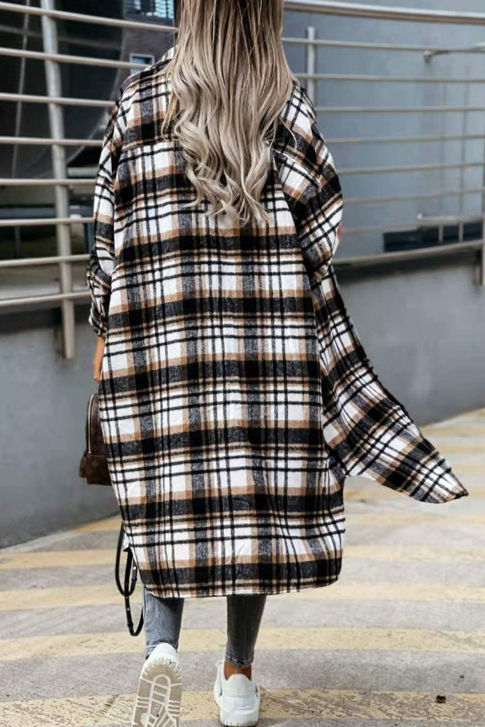 Damens oversized rutiga skjortblusjacka Mirla-Eva Jonsson