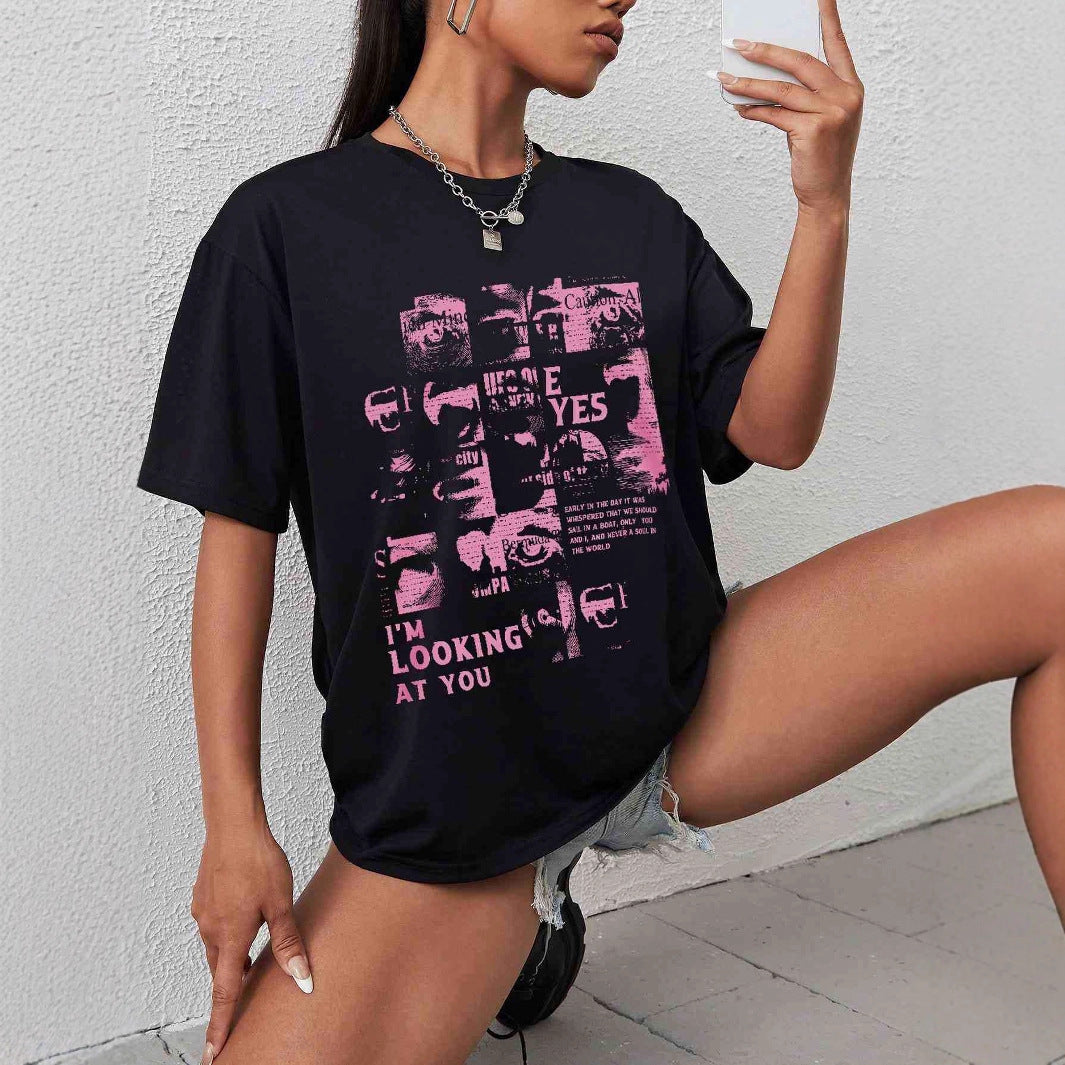 Damens oversized t-shirt med kreativ text och avslappnad passform Mirla-Eva Jonsson