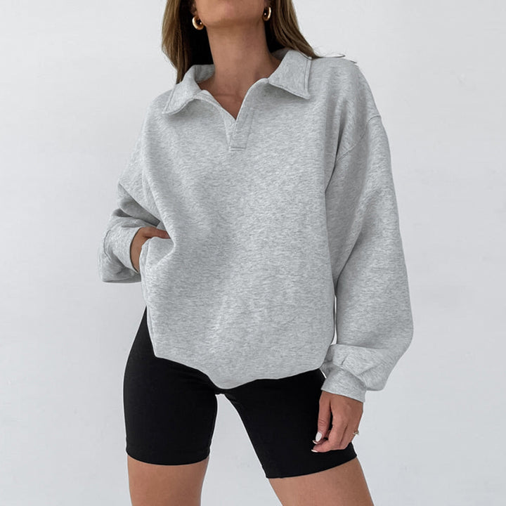 Damens oversized tröja med polokrage och avslappnad passform Mirla-Eva Jonsson