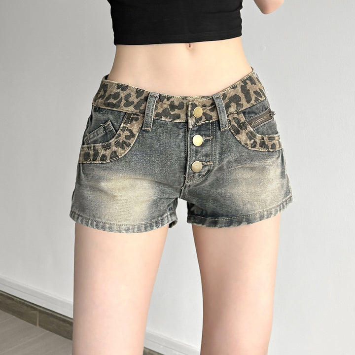 Damen's short jeans shorts with leopard print and gathered waist Mirla-Eva Jonsson