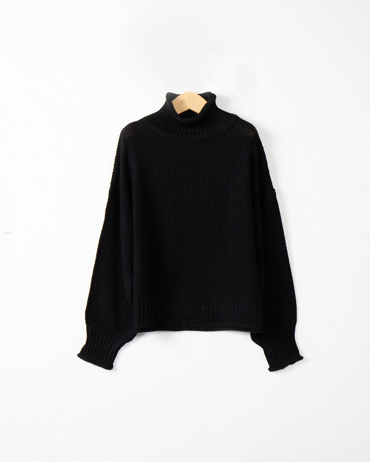 Damens stickad tröja i avslappnad oversized stil Mirla-Eva Jonsson