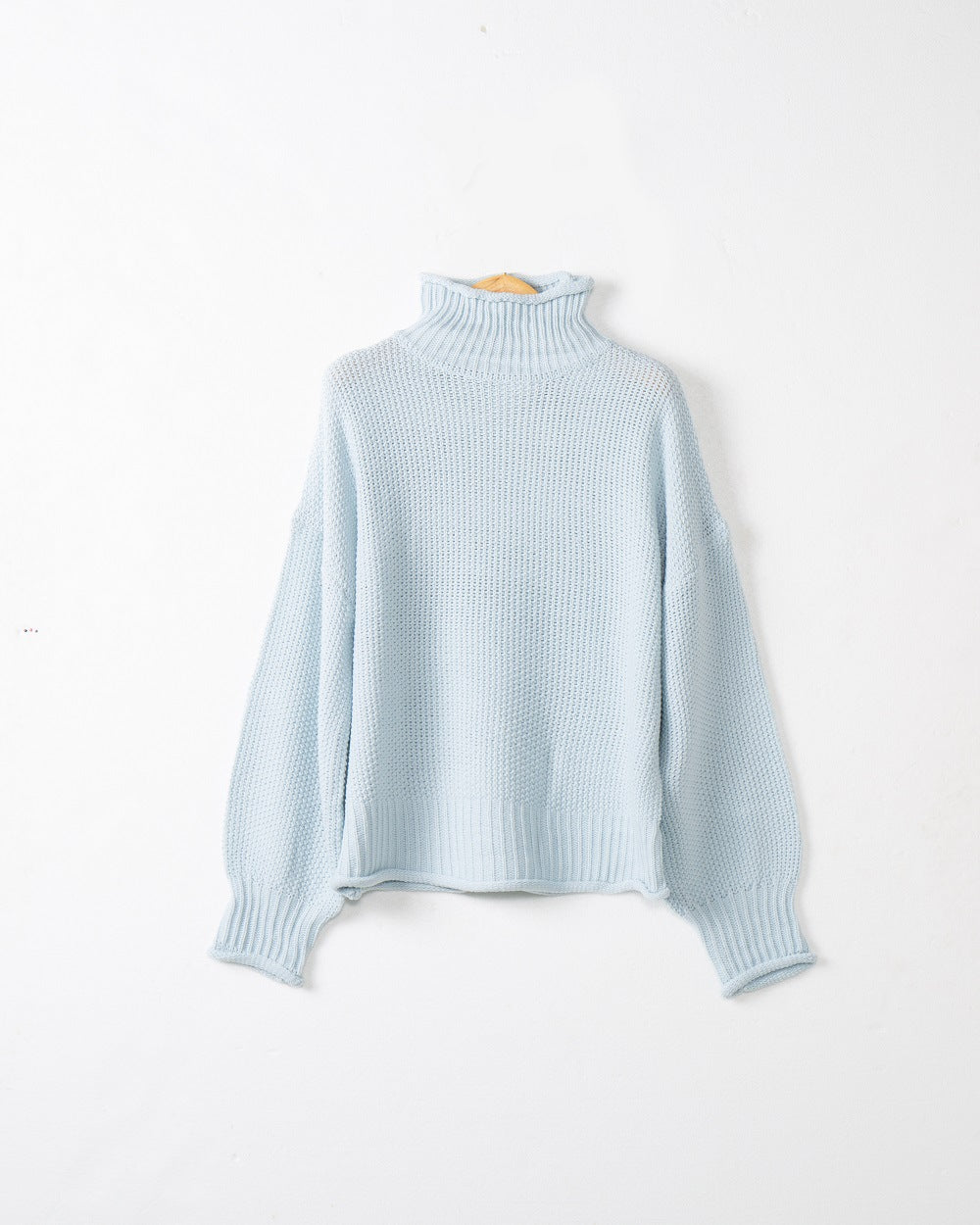 Damens stickad tröja i avslappnad oversized stil Mirla-Eva Jonsson