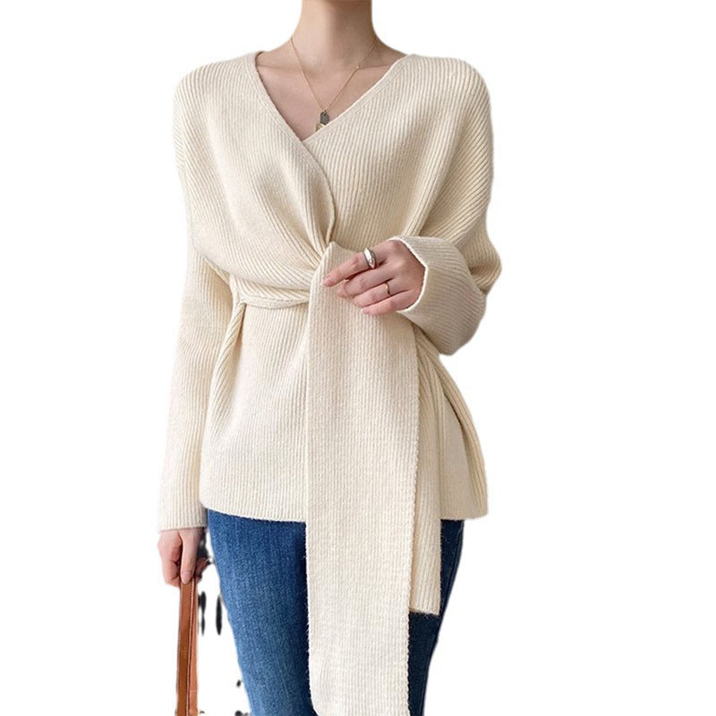 Damens trendiga blus med omslag design och knytbälte Mirla-Eva Jonsson