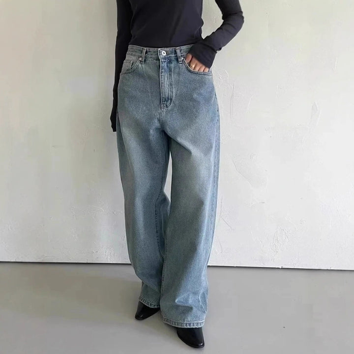 Damens vida jeans med hög midja och modern silhuett Mirla-Eva Jonsson