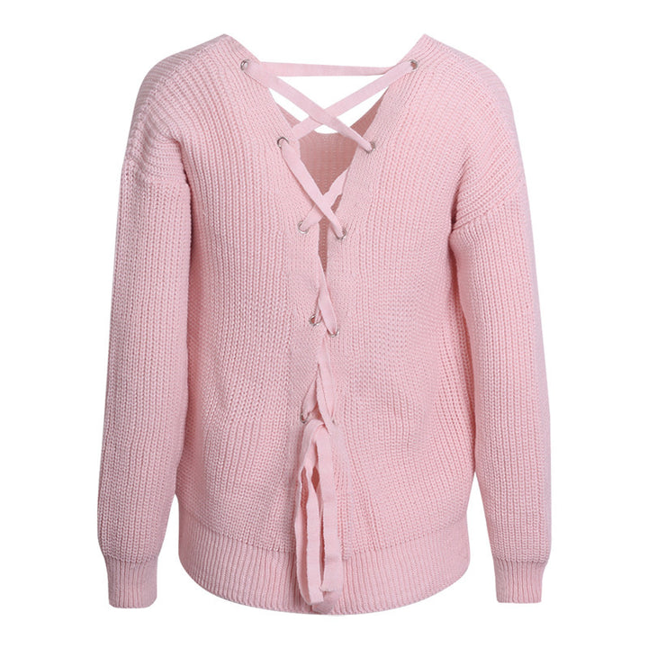 Damensweater med unik bakdesign och dekorativ snörrem Mirla-Eva Jonsson