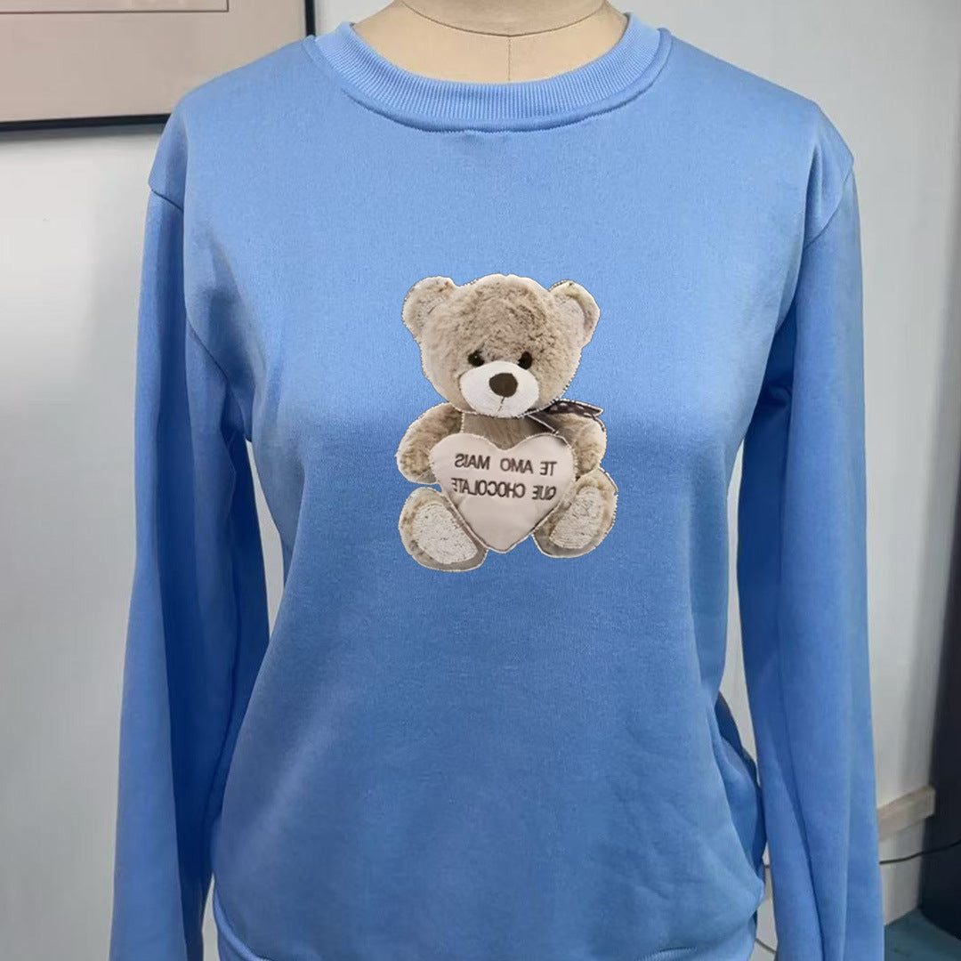 Damensweatshirt med broderad björnmotiv Mirla-Eva Jonsson