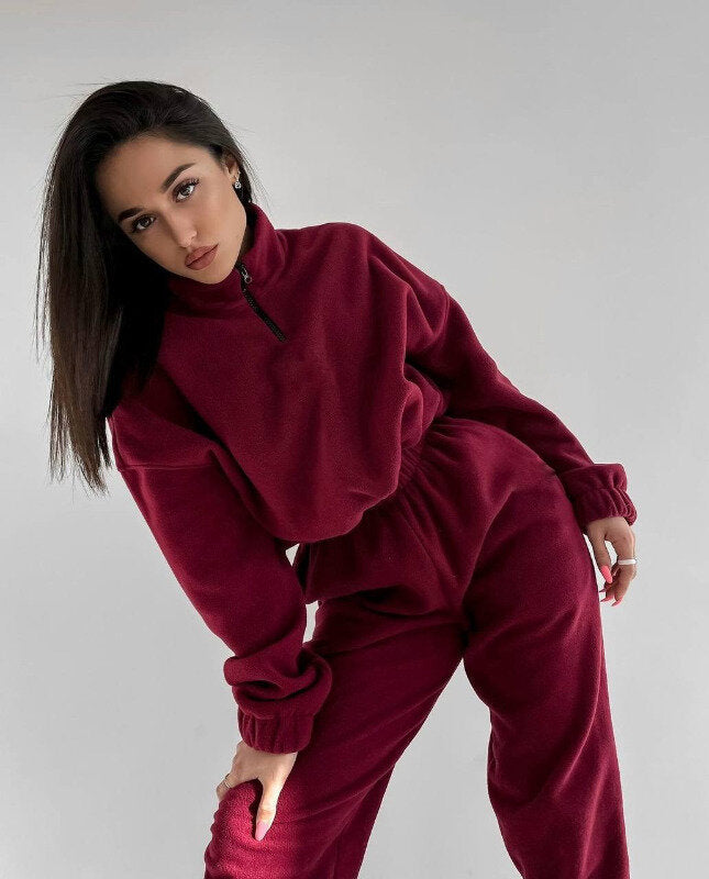 Damer Avslappnad Fleece Träningsoverall med Hög Krage och Elastisk Midja Mirla-Eva Jonsson