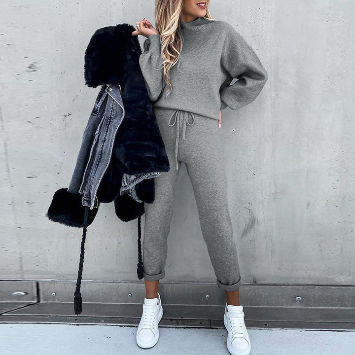Damer Avslappnad Hoodie-set med bekväma Joggingbyxor Mirla-Eva Jonsson