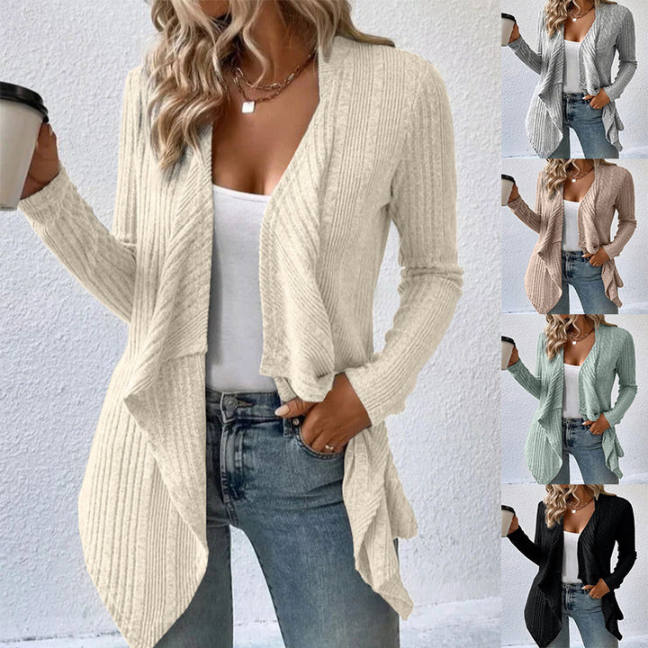 Damer Avslappnad Stickad Jacka med Asymmetrisk Fåll och Öppen Design Mirla-Eva Jonsson