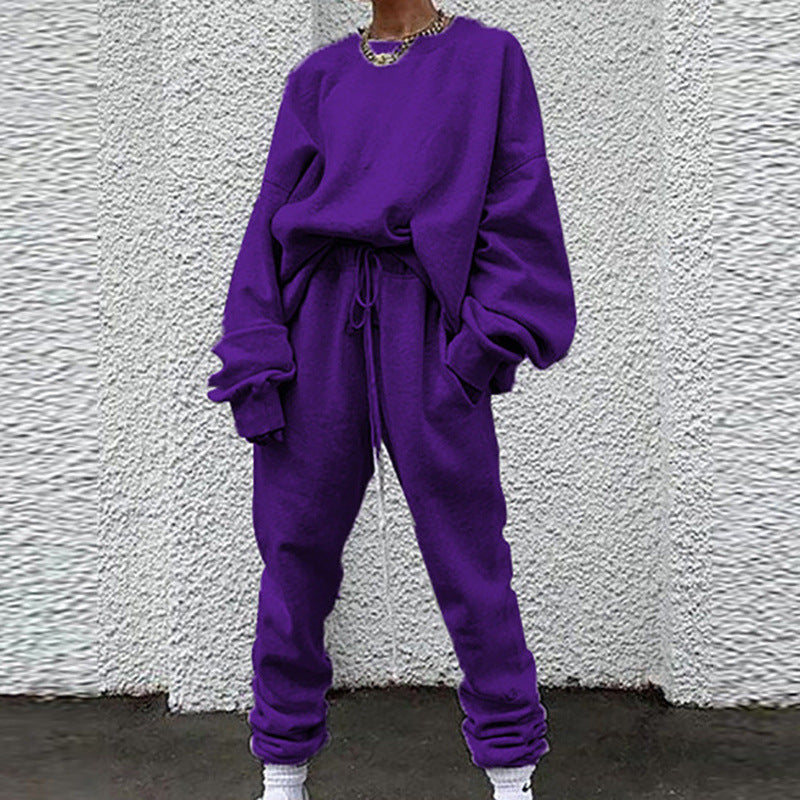 Damer Avslappnad och bekväm fritidsset med oversized tröja och joggingbyxa Mirla-Eva Jonsson