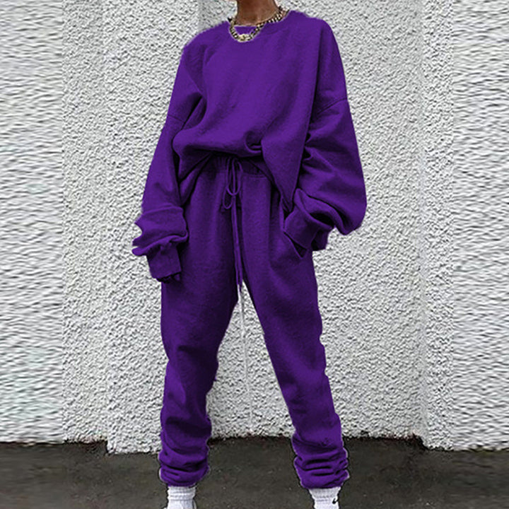 Damer Avslappnad och bekväm fritidsset med oversized tröja och joggingbyxa Mirla-Eva Jonsson
