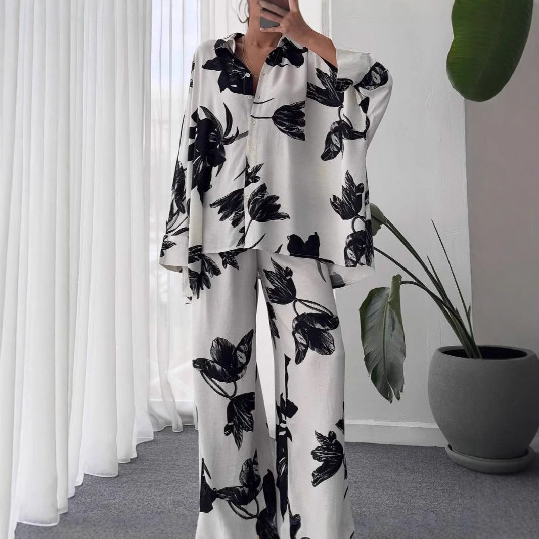 Damer Avslappnad och elegant blusset med blommönster Mirla-Eva Jonsson