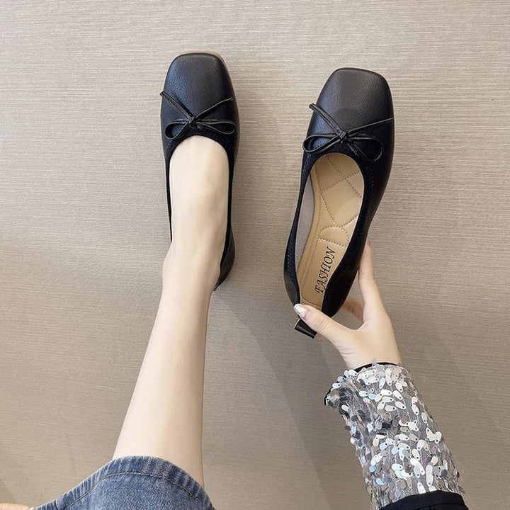 Damer Ballerinas med Elegant Slipsdetalj och Högkvalitativt Läder Mirla-Eva Jonsson